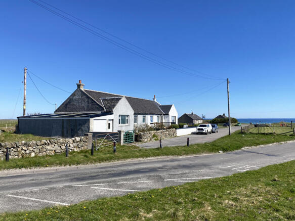 3 bed property, in Reef Terrace, £135,000
