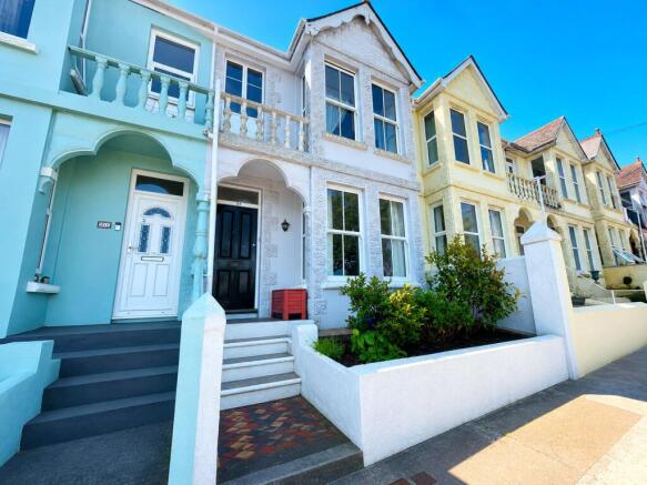 3 bed property, in Sydney Road, £270,000