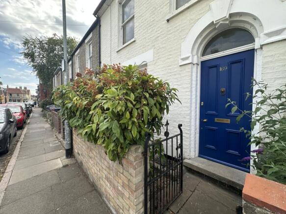 3 bed property, in Gwydir Street, £825,000