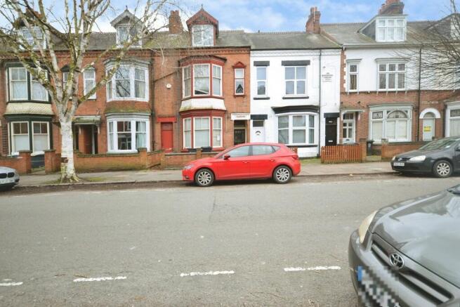 7 bed property, in Upperton Road, £280,000