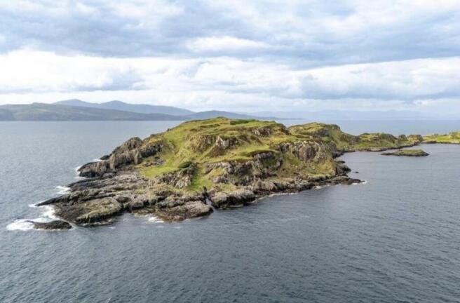 Land, in Insh Island, £750,000