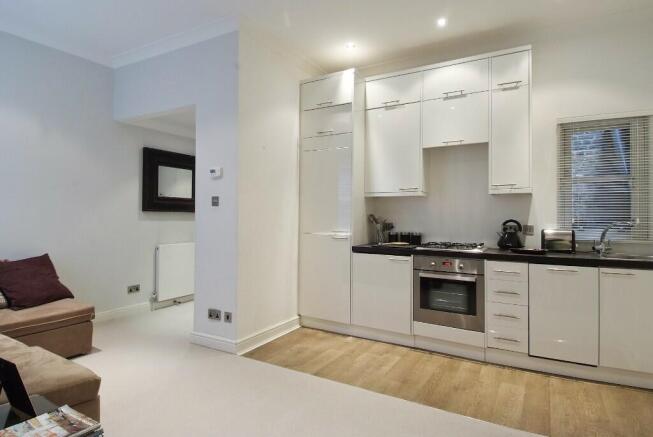 1 bed property, in Monmouth Road, £460,000