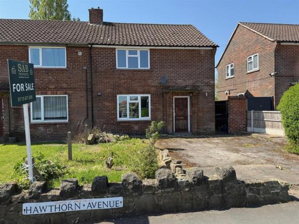 3 bed property, in Hawthorne Avenue, £150,000