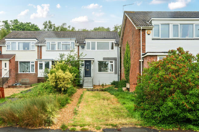 3 bed property, in Cutlers Place, £300,000