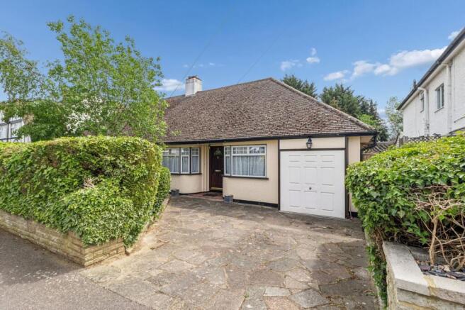 2 bed property, in Tudor Drive, £535,000
