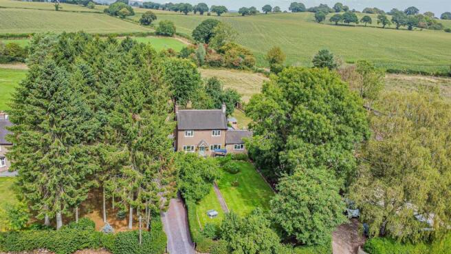 3 bed property, in Uttoxeter ST14, £549,950