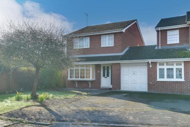 3 bed property, in Selkirk Drive, £339,950