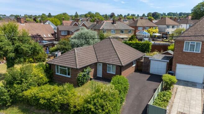 3 bed property, in Barlows Lane, £399,950