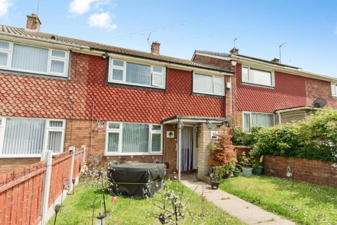 3 bed property, in Wordsworth Drive, £130,000