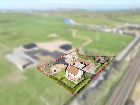 4 bed property, in Leaze Farm, £745,000