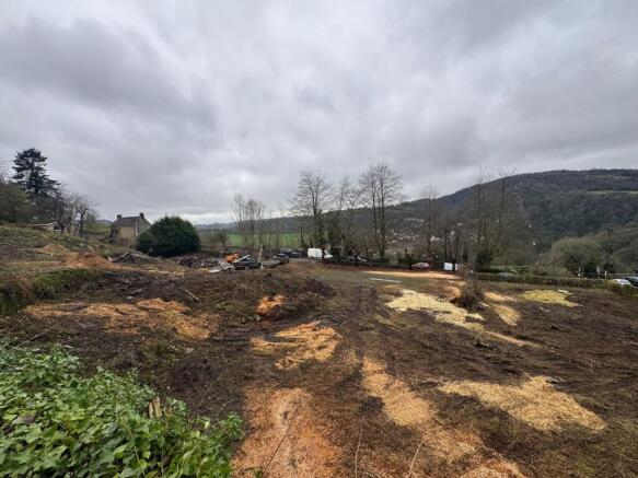 Land, in Starkholmes Road, £800,000
