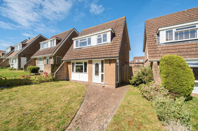 3 bed property, in Fair Acre Walk, £350,000