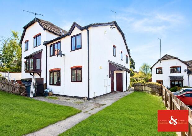 2 bed property, in Chudleigh, £205,000