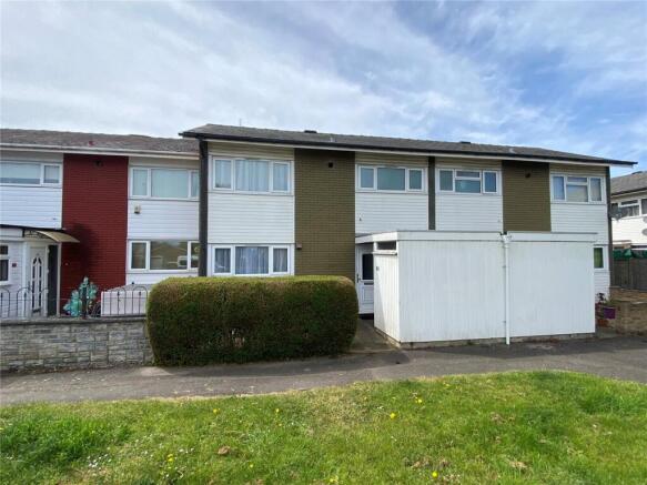 3 bed property, in Millard Close, £220,000