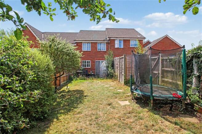 3 bed property, in Alan Avenue, £180,000
