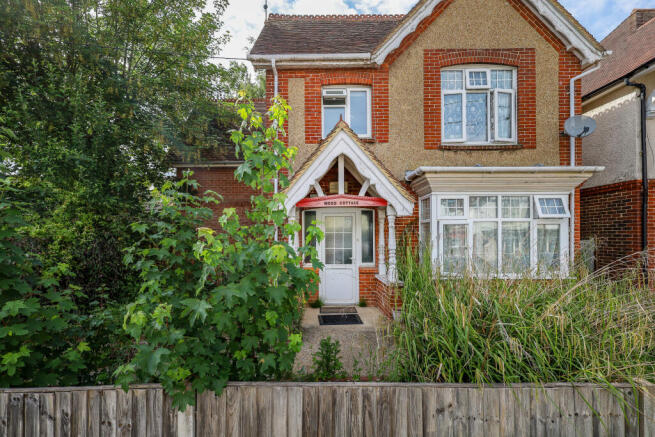 4 bed property, in Western Road, £550,000