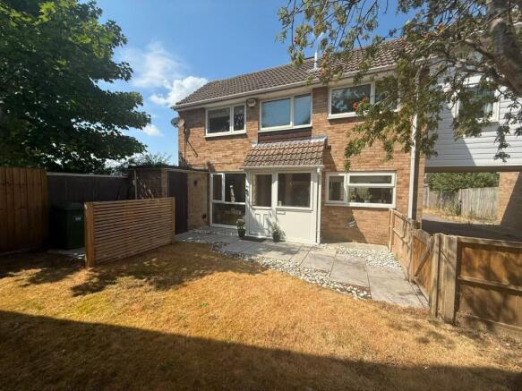 3 bed property, in Rosedale Gardens, £400,000