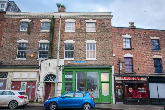 4 bed property, in Westgate Street, £400,000