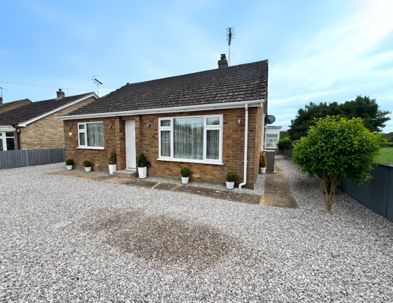 3 bed property, in Church Lane, £350,000