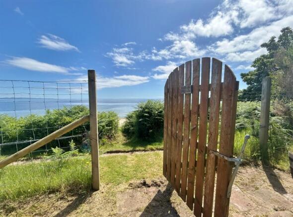 3 bed property, in Darven Cottage, £375,000