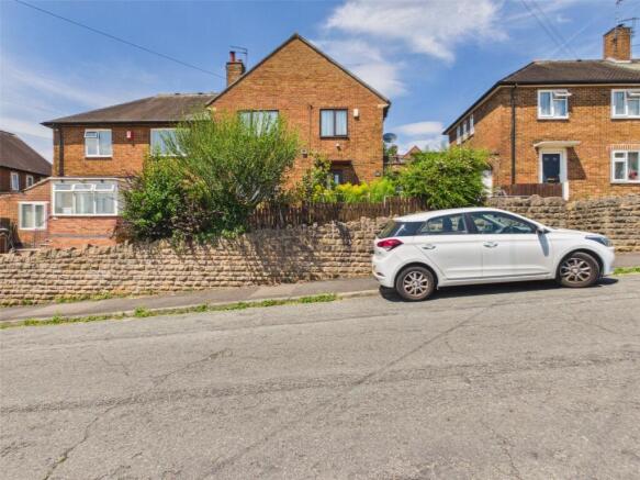 3 bed property, in Arnside Road, £180,000