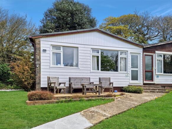 2 bed property, in The Drive, £50,000