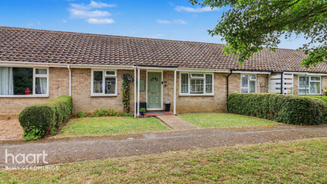 2 bed property, in Oakey Ley, £230,000