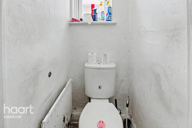 3 bed property, in Tavistock Road, £600,000