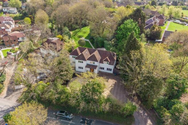 5 bed property, in Holtspur Top Lane, £1,600,000