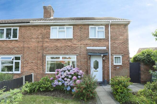 3 bed property, in Shipbrook Road, £200,000