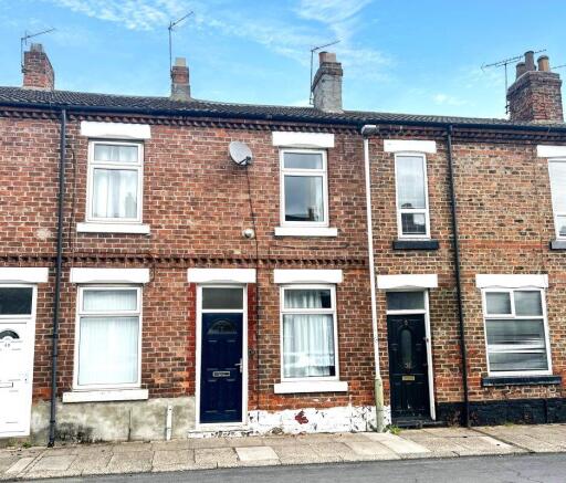 2 bed property, in 36 Surtees Street, £20,000