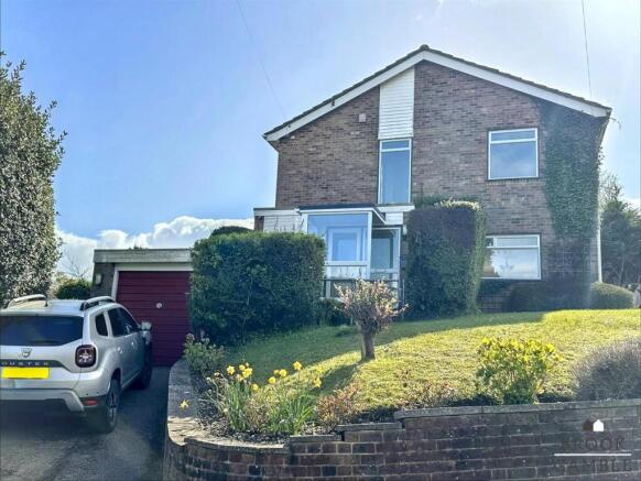 3 bed property, in Old Mansion Close, £549,950