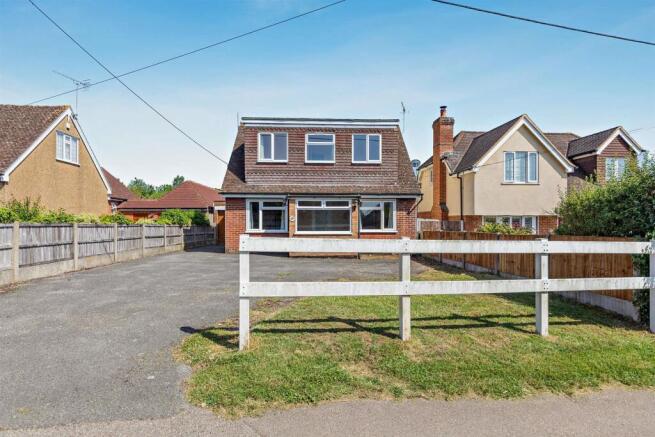 3 bed property, in Hockers Lane, £450,000