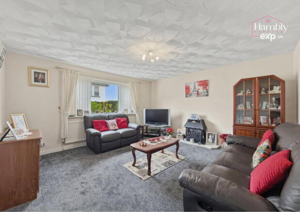 4 bed property, in Park Road, £315,000