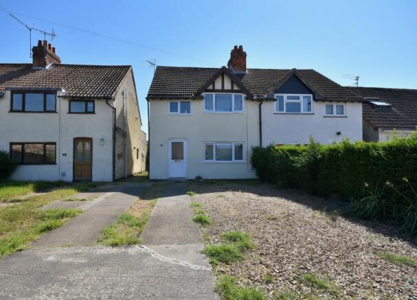 3 bed property, in Field Road, £269,999