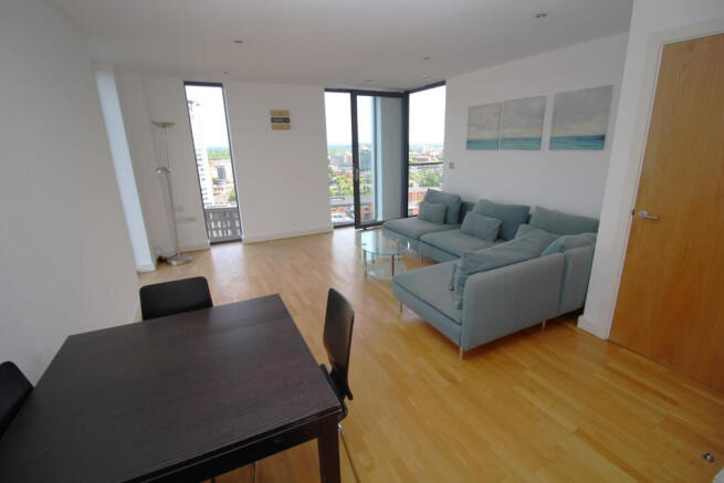 2 bed property, in Millennium Tower, £250,000