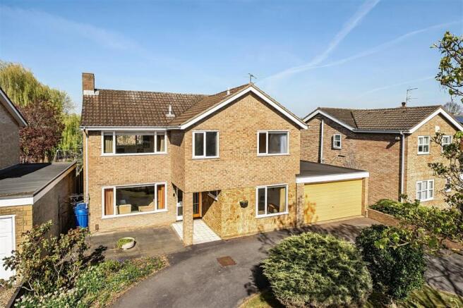 4 bed property, in Putnoe Lane, £650,000