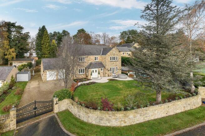 5 bed property, in Heslington House, £1,295,000