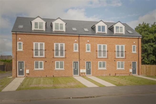 3 bed property, in Hardy Terrace, £150,000