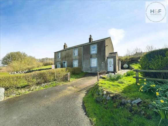 4 bed property, in Croft House, £280,000