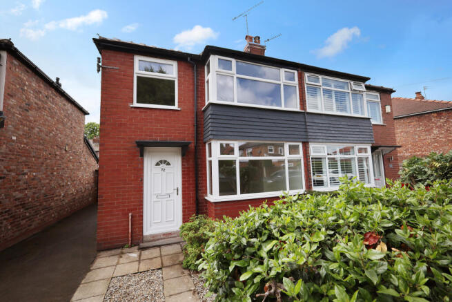 3 bed property, in Deane Avenue, £300,000