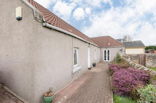 3 bed property, in Cupar Road, £210,000
