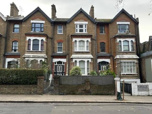 2 bed property, in Quex Road, £390,000