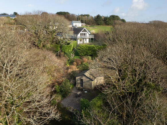 6 bed property, in Orchard Lea - Cucurrian - 6 Bedroom Home with stunning private gardens, £750,000