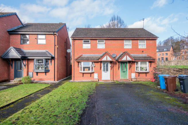 3 bed property, in Cowling Street, £235,000