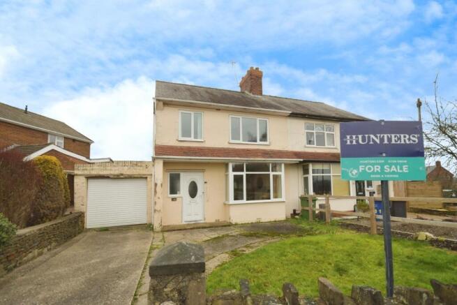 3 bed property, in Brockwell Lane, £220,000