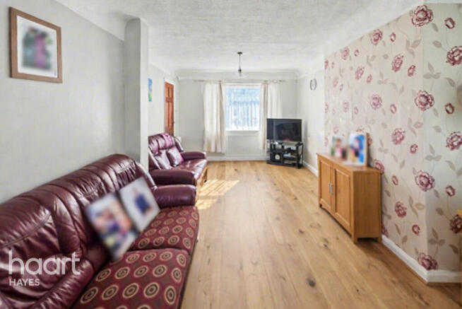 3 bed property, in Willow Tree Lane, £500,000
