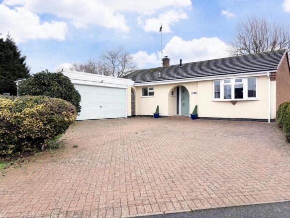 3 bed property, in Pytchley Close, £375,000