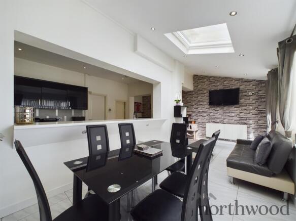 3 bed property, in Campbell Drive, £225,000