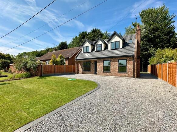 4 bed property, in Mappleton Road, £374,995